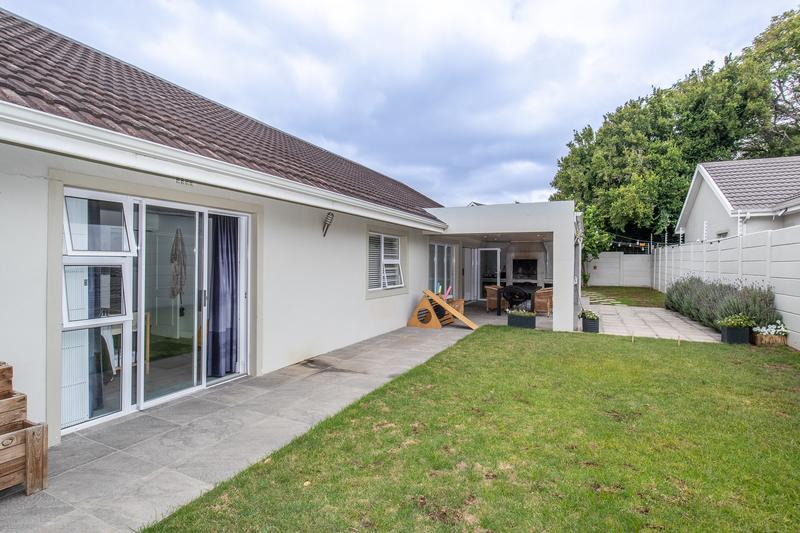 To Let 3 Bedroom Property for Rent in Constantia Western Cape